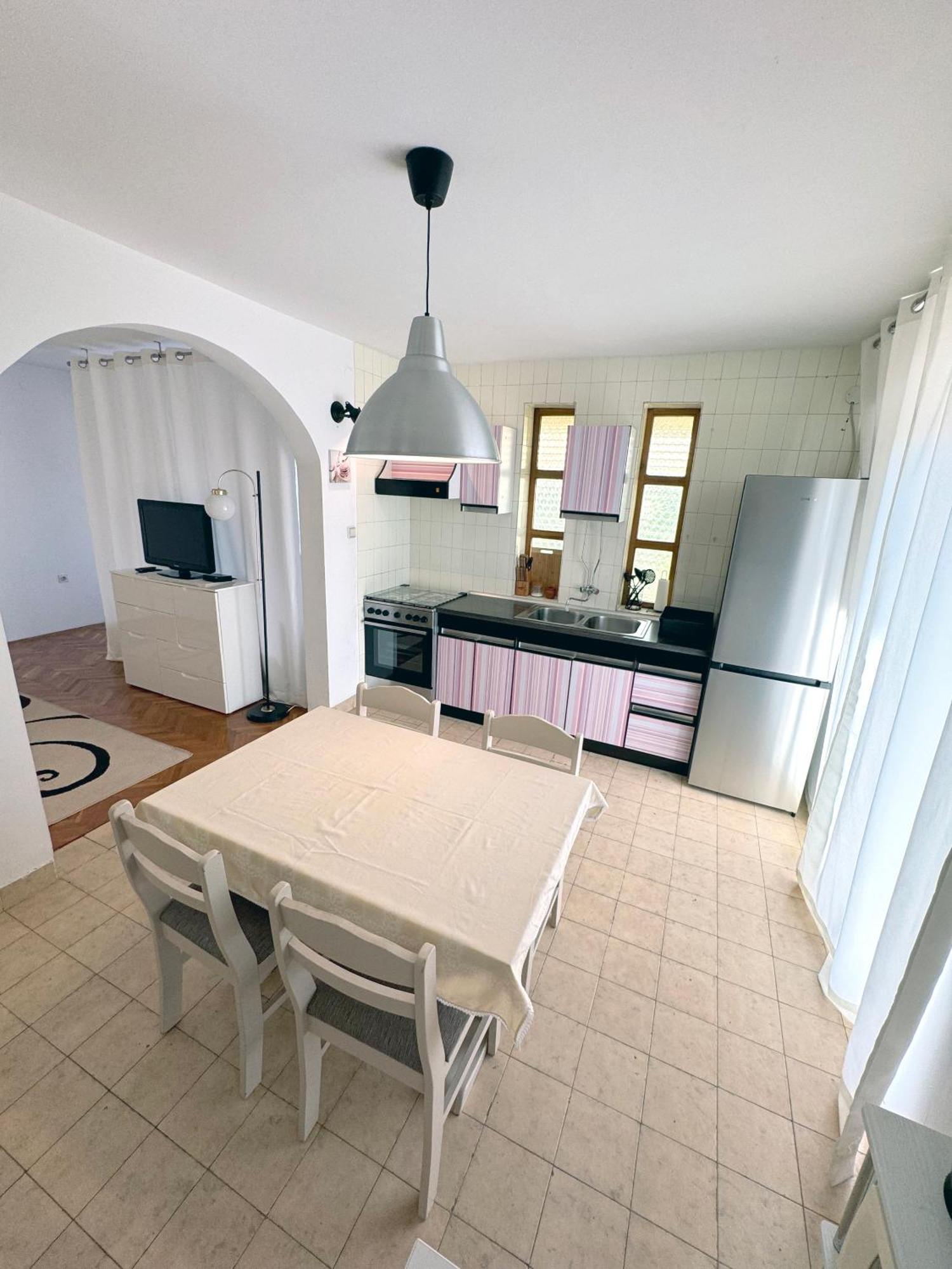 Apartmani Trlaja Водице Екстер'єр фото